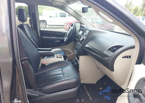 2016 Chrysler Town & Country Touring из США, поврежденный, VIN 2C4RC1BG5GR296275